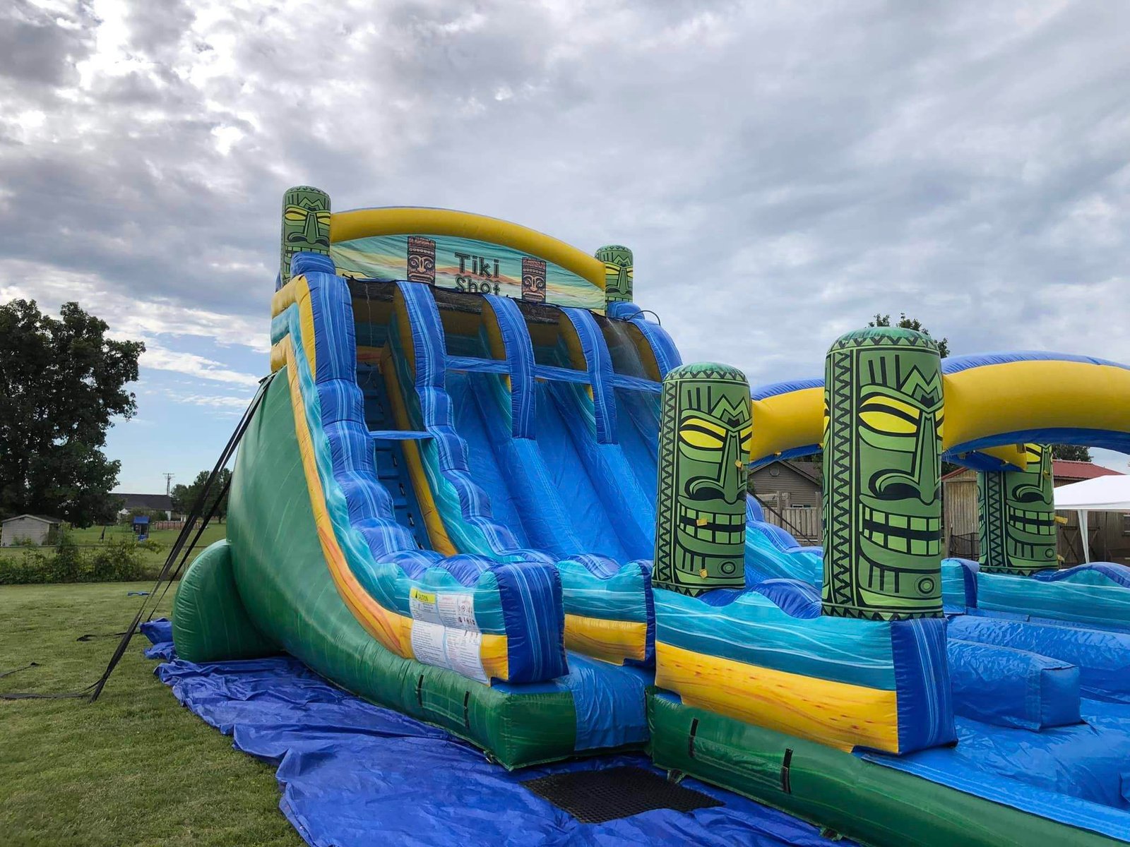 Inflatable water slide product
