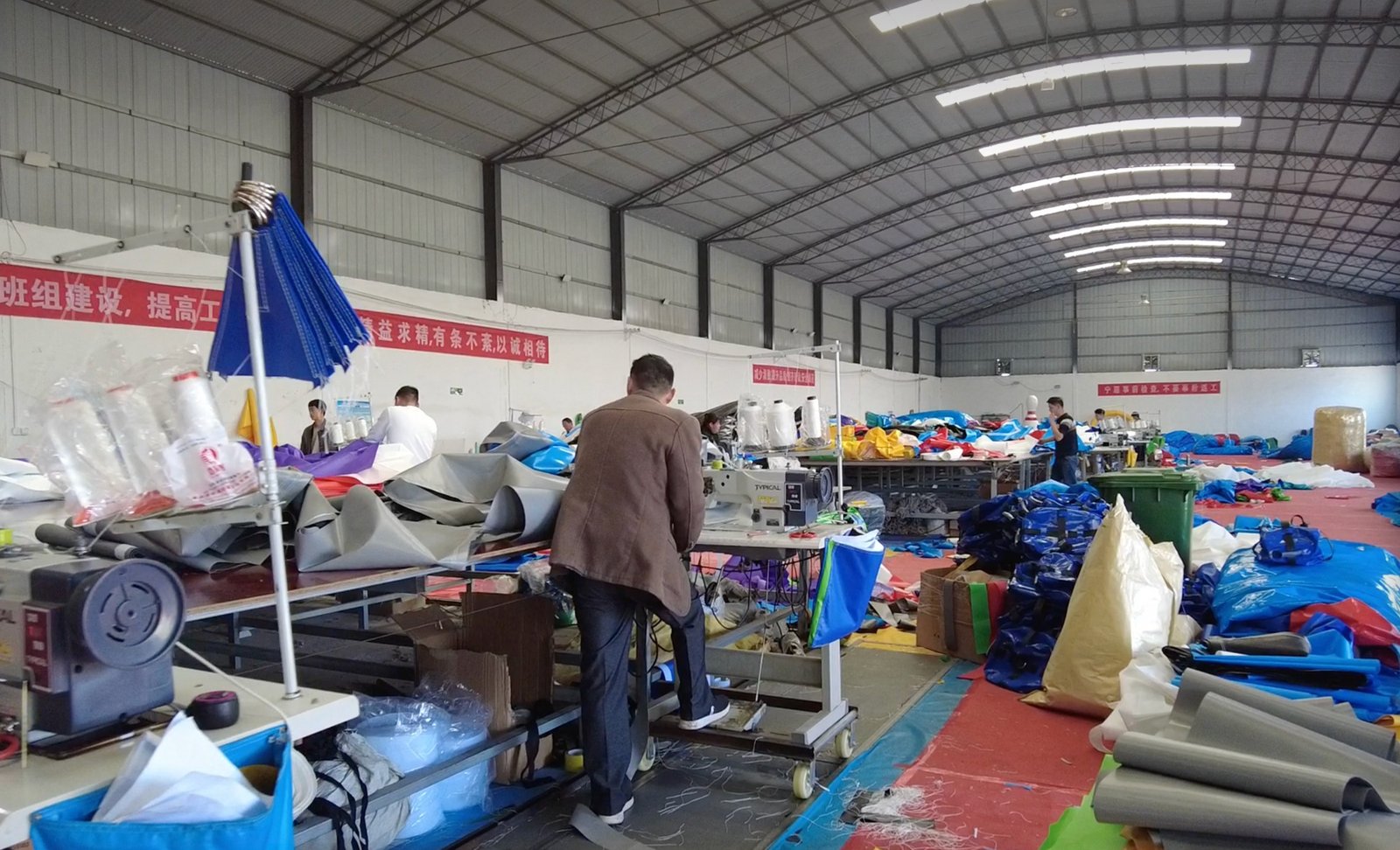 LVFROG factory sewing workshop
